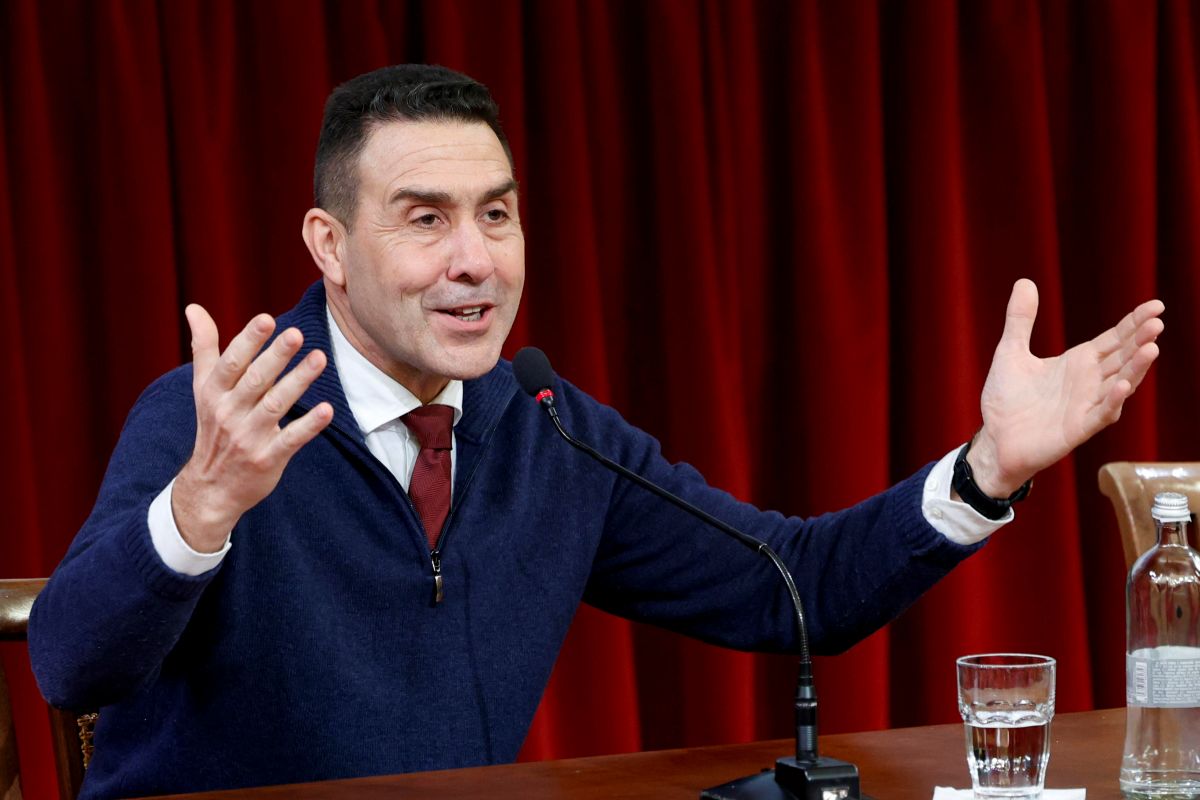 Il vicesegretario del Carroccio non contribuisce alle casse del partito, creando malumori interni. Gli altri parlamentari versano fino a 3mila euro al mese.