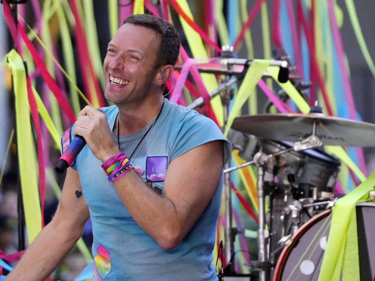 Coldplay in concerto a Wembley: «Mandate amore a Charlie Kirk», pioggia di fischi dal pubblico