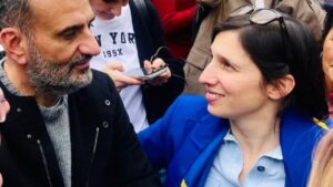 Elly Schlein conferma il passo indietro di Michele Emiliano. Antonio Decaro diventa il candidato unitario del centrosinistra alle regionali di novembre in Puglia.