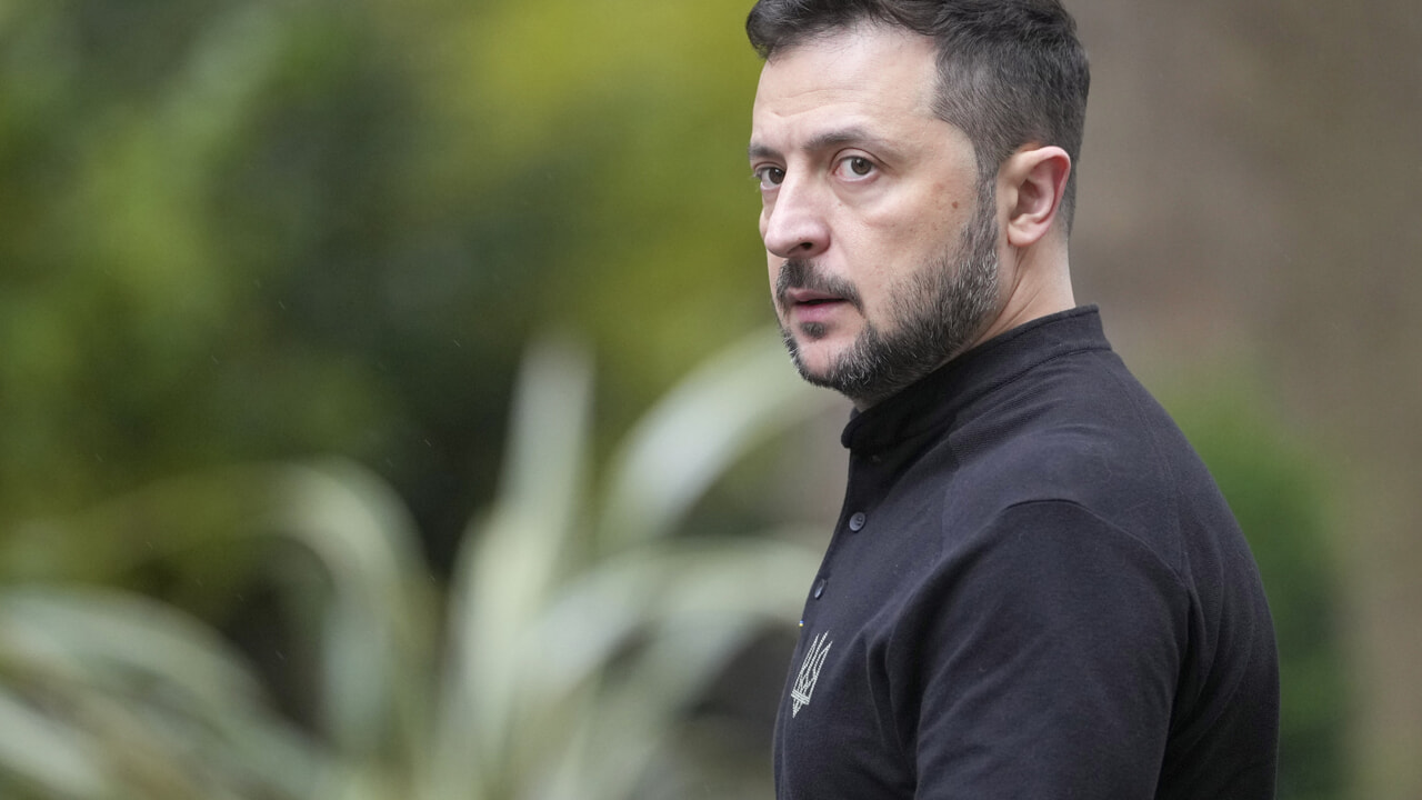 Droni russi sorvolano basi militari in Danimarca e Norvegia. Zelensky avverte: Mosca testa le difese europee e minaccia nuove incursioni, possibili anche in Italia.