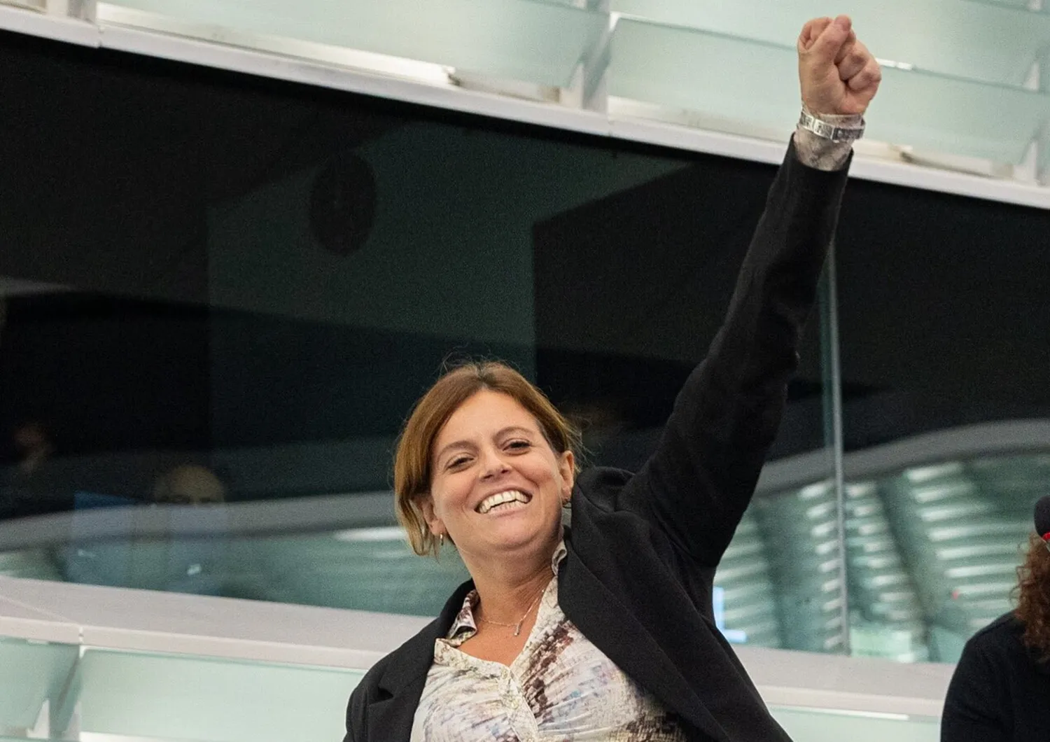L’Europarlamento salva per un soffio l’immunità di Ilaria Salis. L’attivista racconta emozioni, timori e l’attacco diretto al premier ungherese Viktor Orbán.