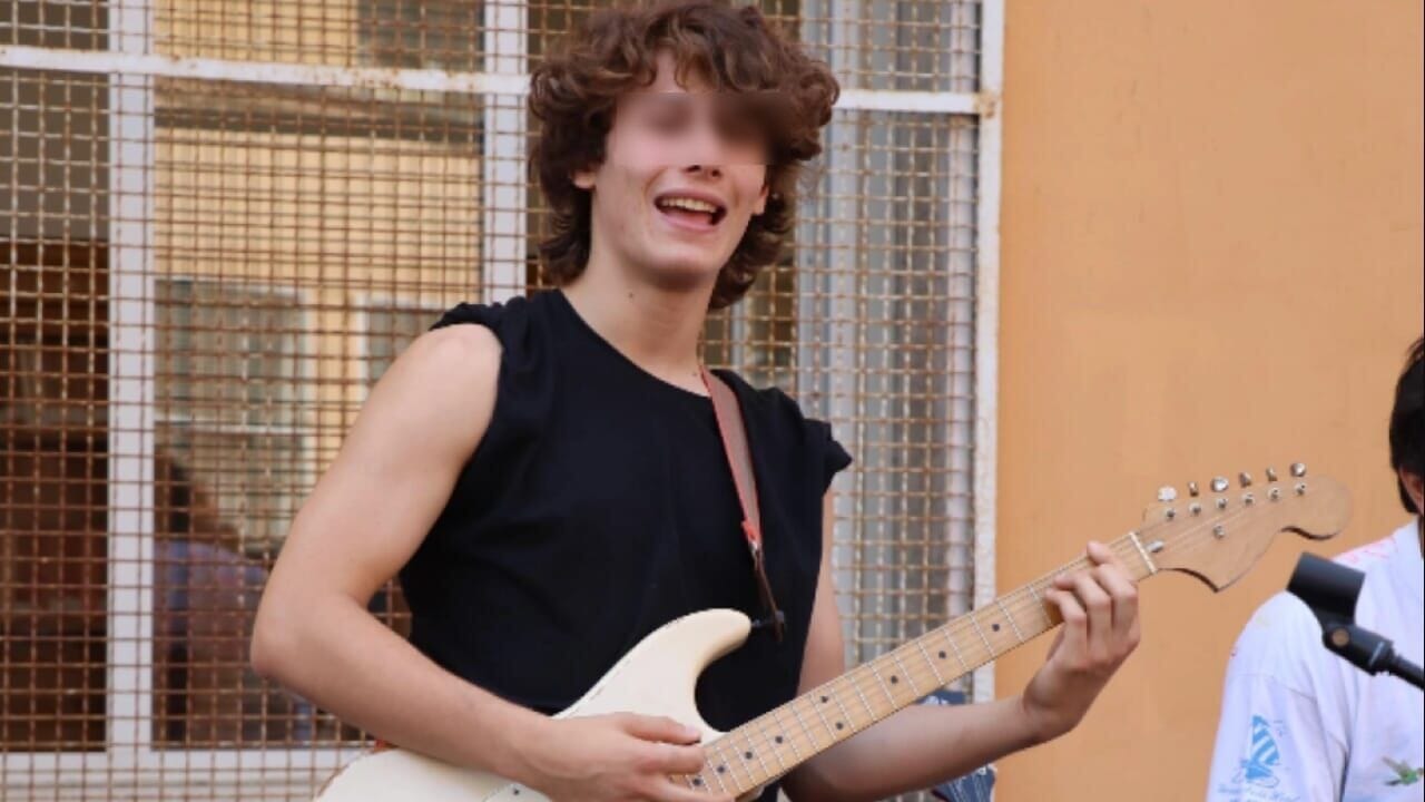 Amava musica, viaggi e arte: Mattia Liguori è morto a 17 anni dopo essere stato investito mentre tornava dalla manifestazione pro Palestina.