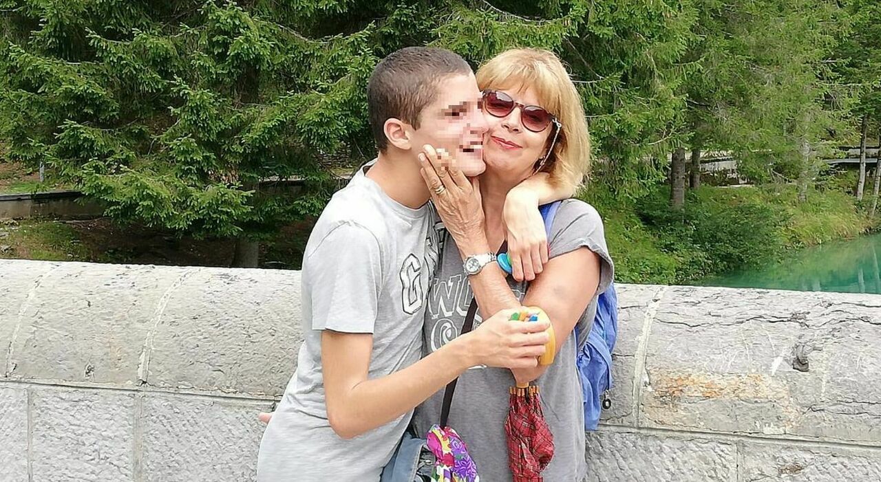 Il caso del 24enne escluso dalla sala ristorante diventa una sentenza che impone formazione obbligatoria al personale dell’hotel di San Martino di Castrozza.