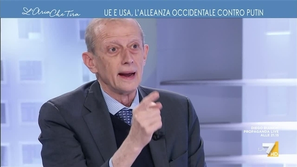 Piero Fassino critica la prudenza europea e della sinistra sull’Iran, parla di timidezza politica e chiede una mobilitazione visibile a sostegno delle proteste di Teheran.