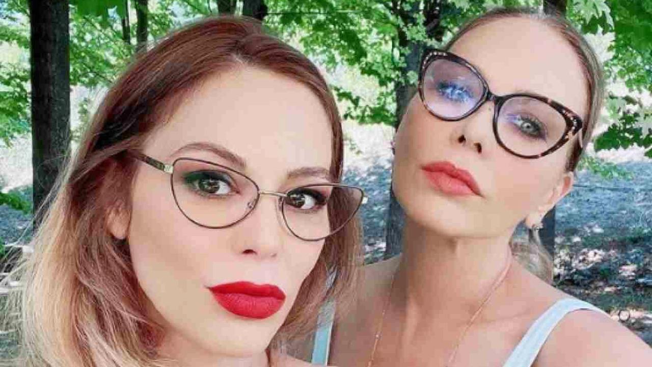 Naike Rivelli parole durissime contro Caterina Balivo: “Mi ha distrutto”, la Toffanin: “Le interessa sola una cosa” e Amadeus: “Esperienza orribile”