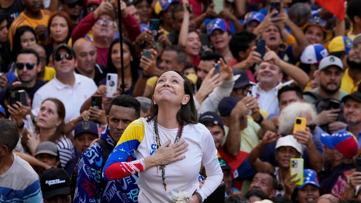 Per María Corina Machado è iniziata l’ora della libertà: dopo l’arresto di Nicolás Maduro, l’opposizione parla di transizione democratica e invita i cittadini a restare vigili.
