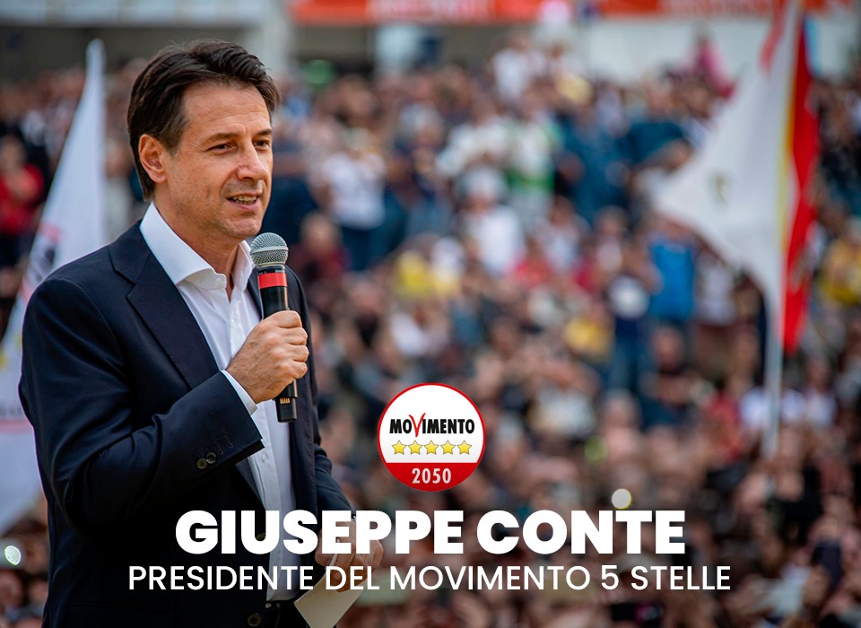 Il blitz Usa che ha abbattuto Nicolas Maduro mette in crisi Giuseppe Conte e il Movimento 5 Stelle, divisi tra anticolonialismo di bandiera, vecchie simpatie chaviste e rapporti con Donald Trump.