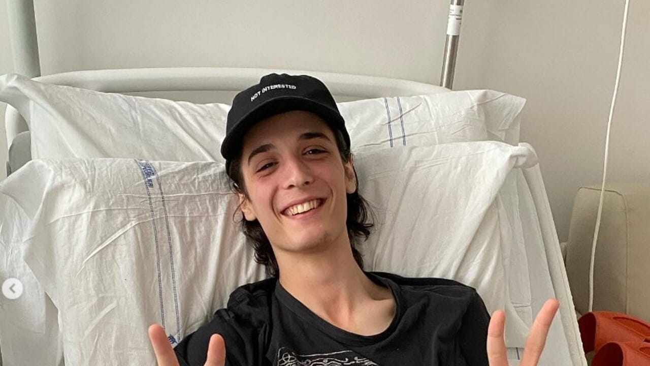 Morto Damiano Alberti a 23 anni, raccontava la sua battaglia contro il tumore