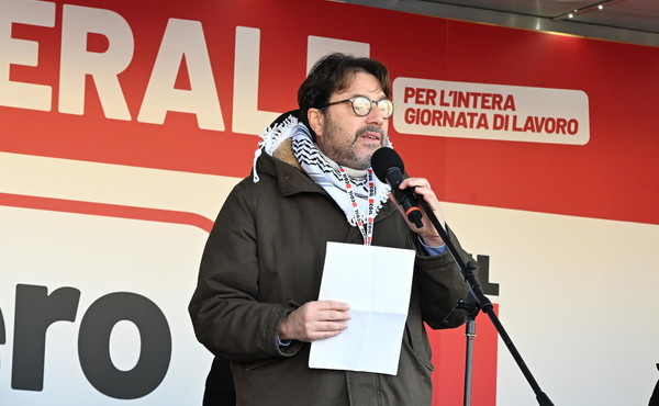 Il rettore Tomaso Montanari condivide una frase contro Ignazio La Russa: Fratelli d’Italia attacca “Cattivi maestri, clima d’odio inaccettabile”.