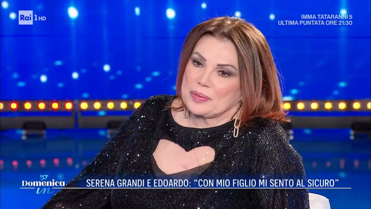 Domenica In, tensione improvvisa tra la Venier e Serena Grandi: “Eri con il mio ex” e in studio cala il silenzio