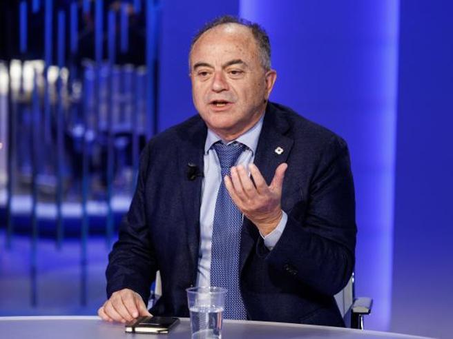 Nicola Gratteri critica i costi della riforma della giustizia in tv. Fratelli d’Italia replica citando i risarcimenti per ingiusta detenzione.