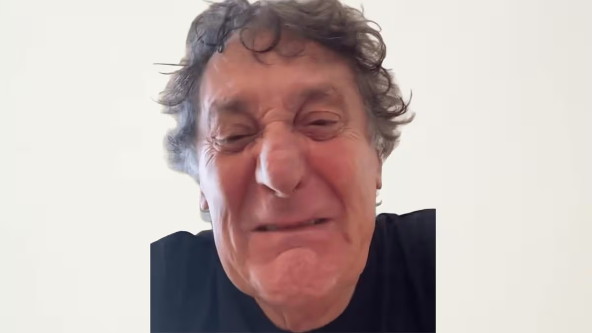 Referendum, ironia tagliente dopo la vittoria del No, Iacchetti piange: “Mi dispiace per Bocchino”