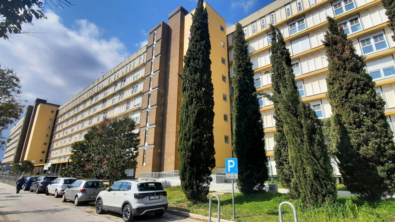 Bari, 17enne muore dopo intervento alla tibia: “Operazione corretta”, si indaga su farmaco sbagliato somministrato