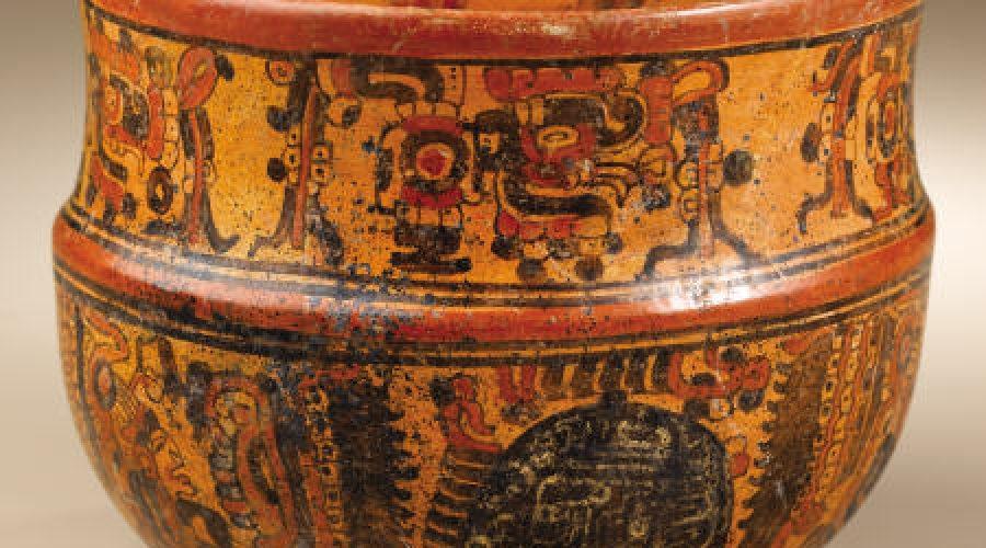 Compra un vaso a pochi dollari: scopre che è un tesoro Maya millenario
