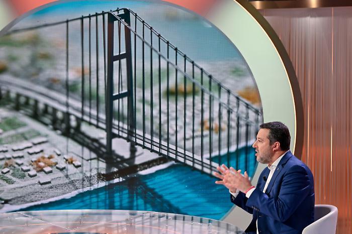 Ponte sullo Stretto, Salvini: “I soldi ci sono, il progetto c’è”, Landini: «Forse può unire solo le mafie se lo attraverseranno»