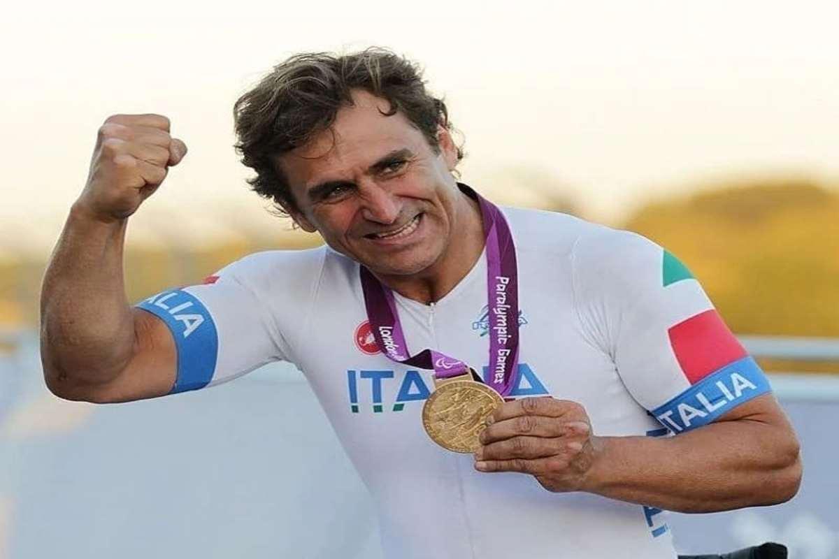 Gli ultimi giorni di Alex Zanardi, in clinica a Padova, malore improvviso dopo febbre lieve
