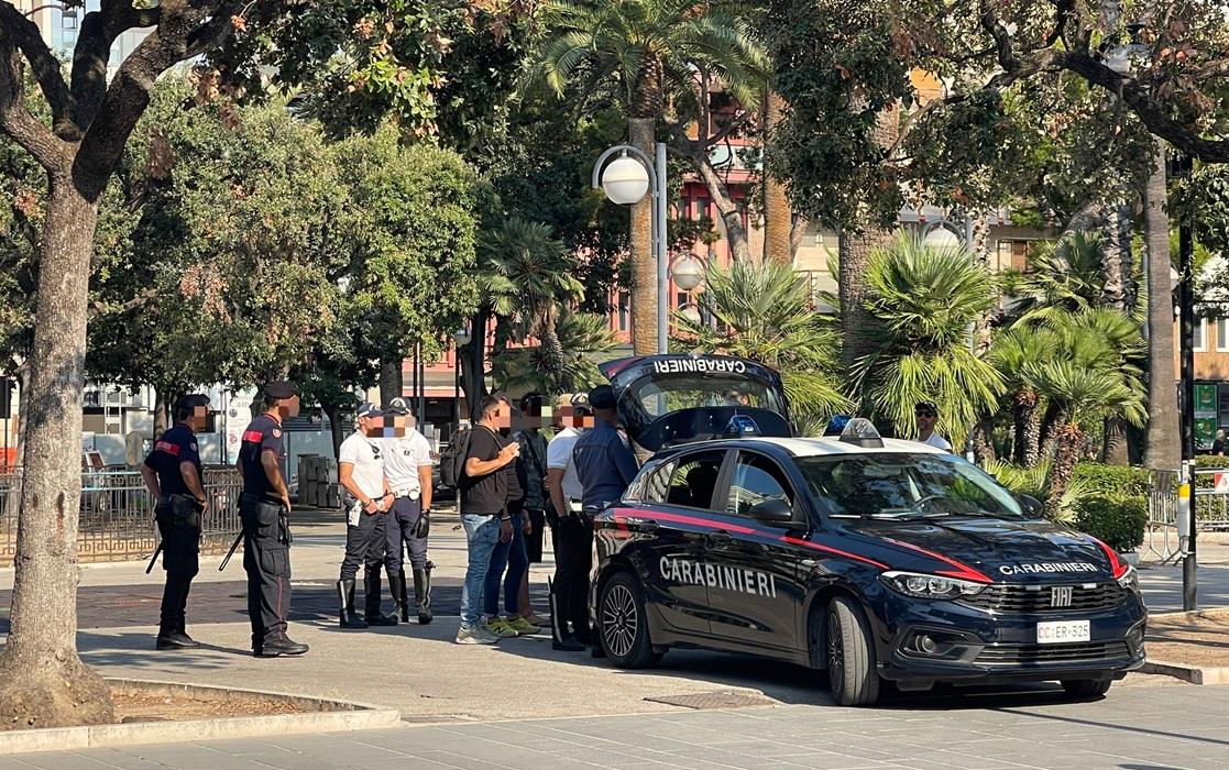 Bari, uomo trovato morto in un locale a Carbonara: area isolata dai carabinieri