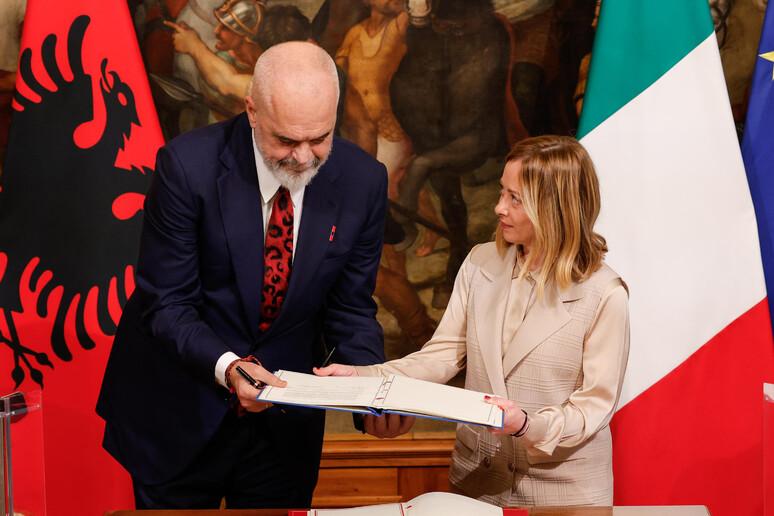 Sbarchi, “Calo netto nel 2026”, il governo rivendica i risultati sulla gestione migratoria
