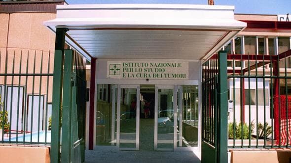 Biopsie scambiate all’Istituto dei Tumori di Milano: una paziente avrebbe ricevuto terapie oncologiche più pesanti del dovuto.