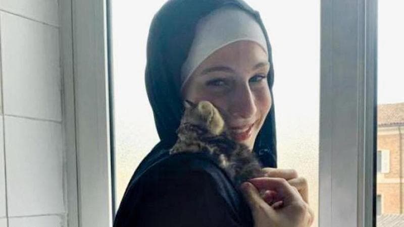 Uccise il padre per difendere la madre, Makka assolta: “È un macigno che porterò sempre”