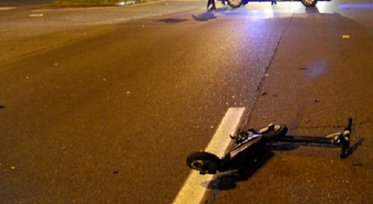 Eros G. è morto a Milano dopo lo scontro tra un monopattino con due ragazzi e un’auto nella zona della Bicocca.