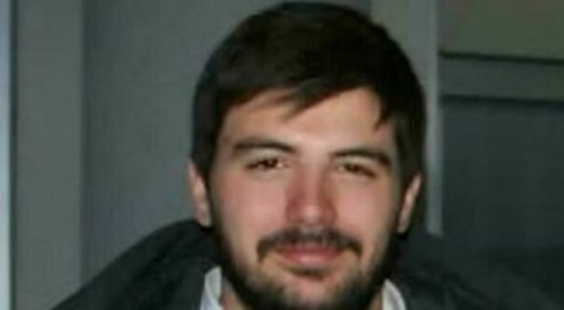 Nicola De Paoli, 29 anni, è morto per un infarto nella notte: la compagna Giorgia ha tentato invano di rianimarlo.
