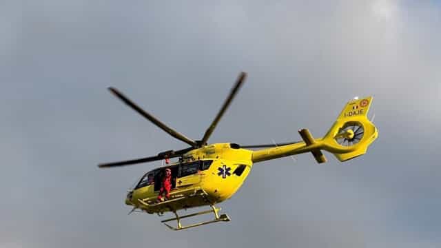 Schianto tra auto e moto, muore centauro 53enne, gravissima la moglie elitrasportata al Gemelli