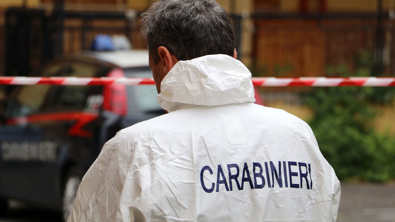 Studentessa morta a Bari, il corpo della giovane è stato trovato in un appartamento di Carrassi dopo l’allarme delle amiche.