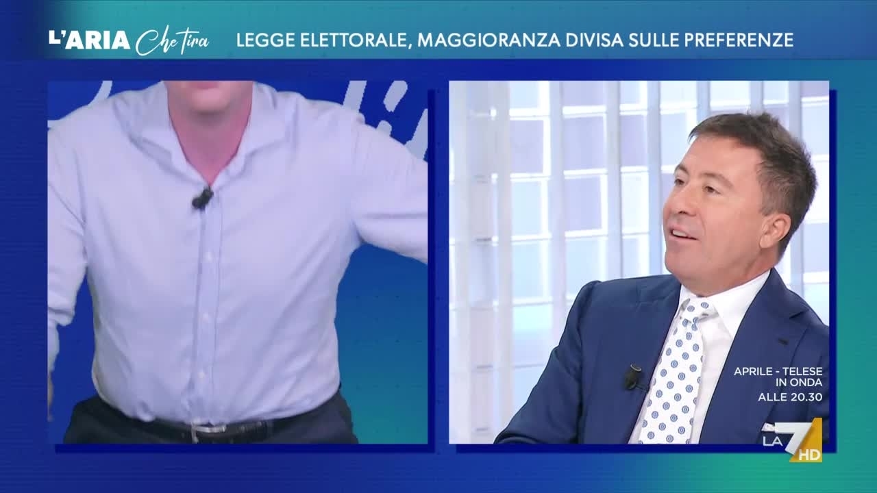 Paolo Romano minaccia di lasciare L’aria che tira dopo il duro confronto con Italo Bocchino sulla spesa militare italiana.